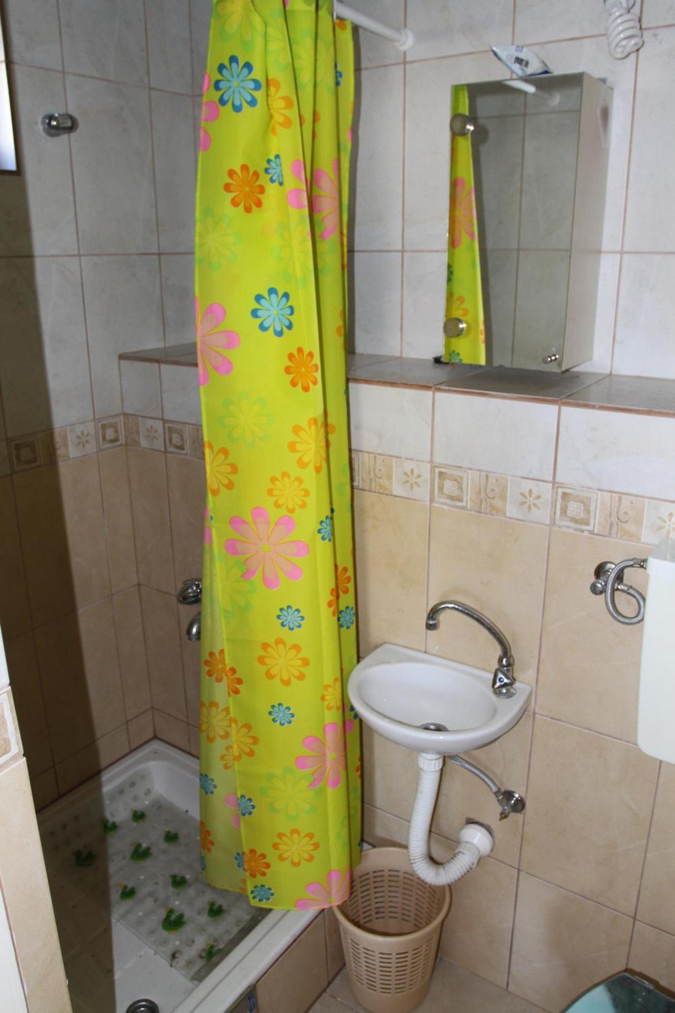 Apartments Popovic Petrovac Ngoại thất bức ảnh