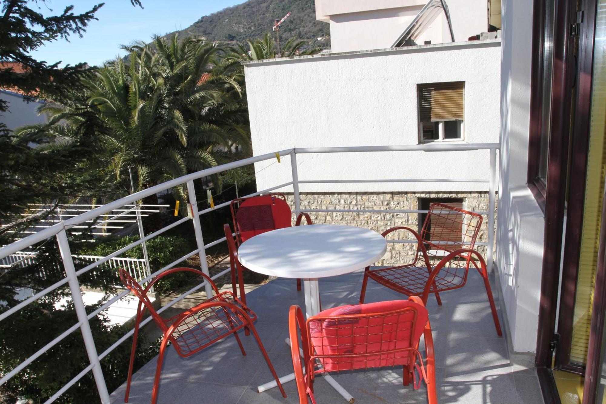 Apartments Popovic Petrovac Ngoại thất bức ảnh