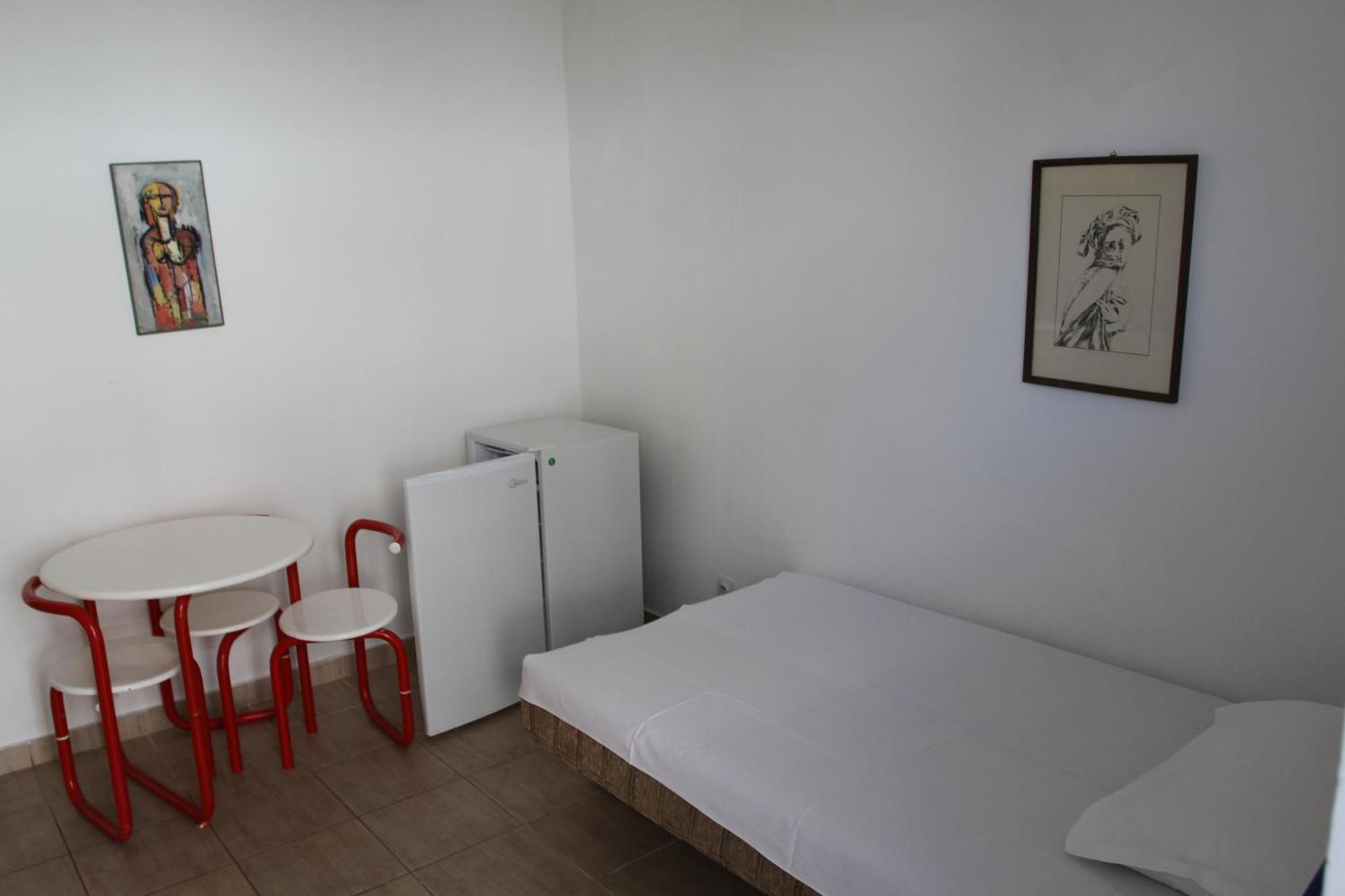 Apartments Popovic Petrovac Ngoại thất bức ảnh